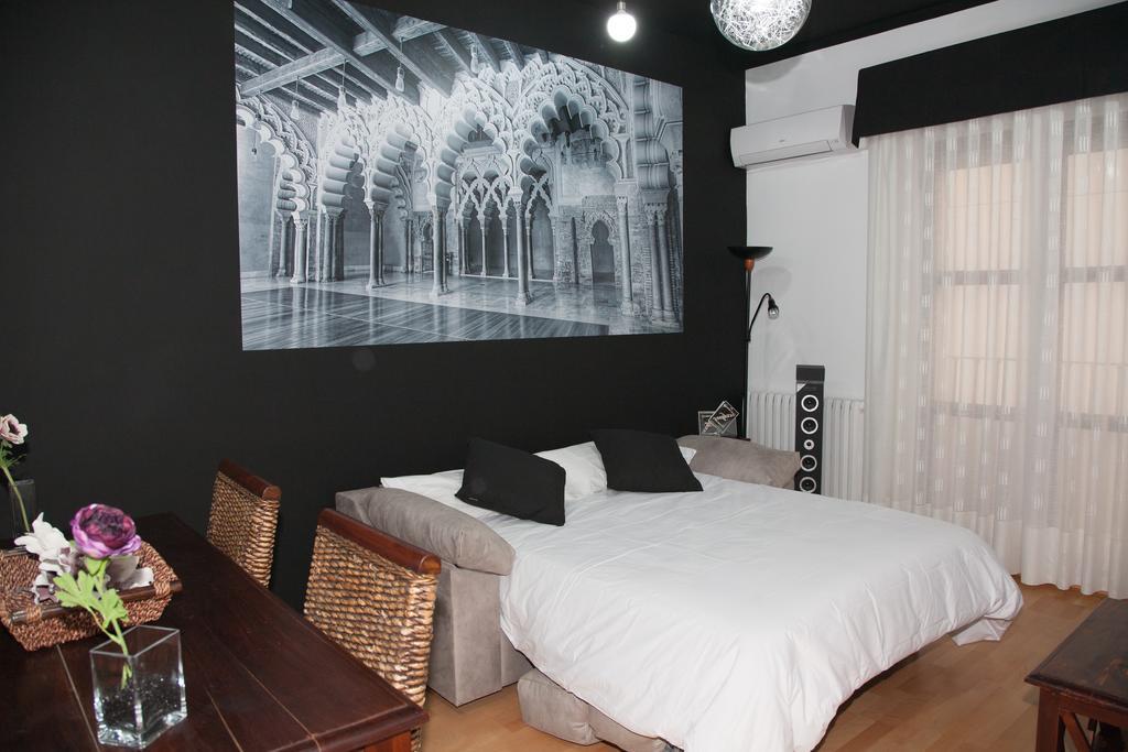 Apartmán Lucero Dos Catedrales Zaragoza Exteriér fotografie